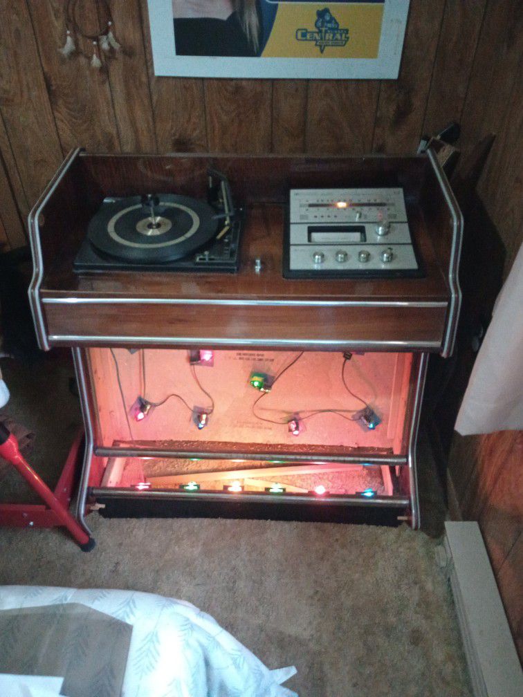 Antique Jukebox 