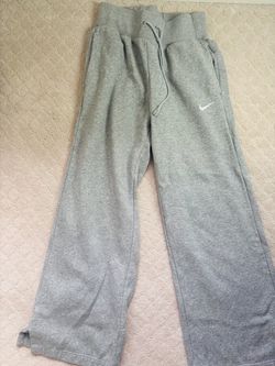 gray nike wide leg sweatpants like new great condition