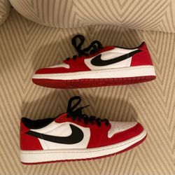 Air Jordan 1 Chicago Low Size 9.5