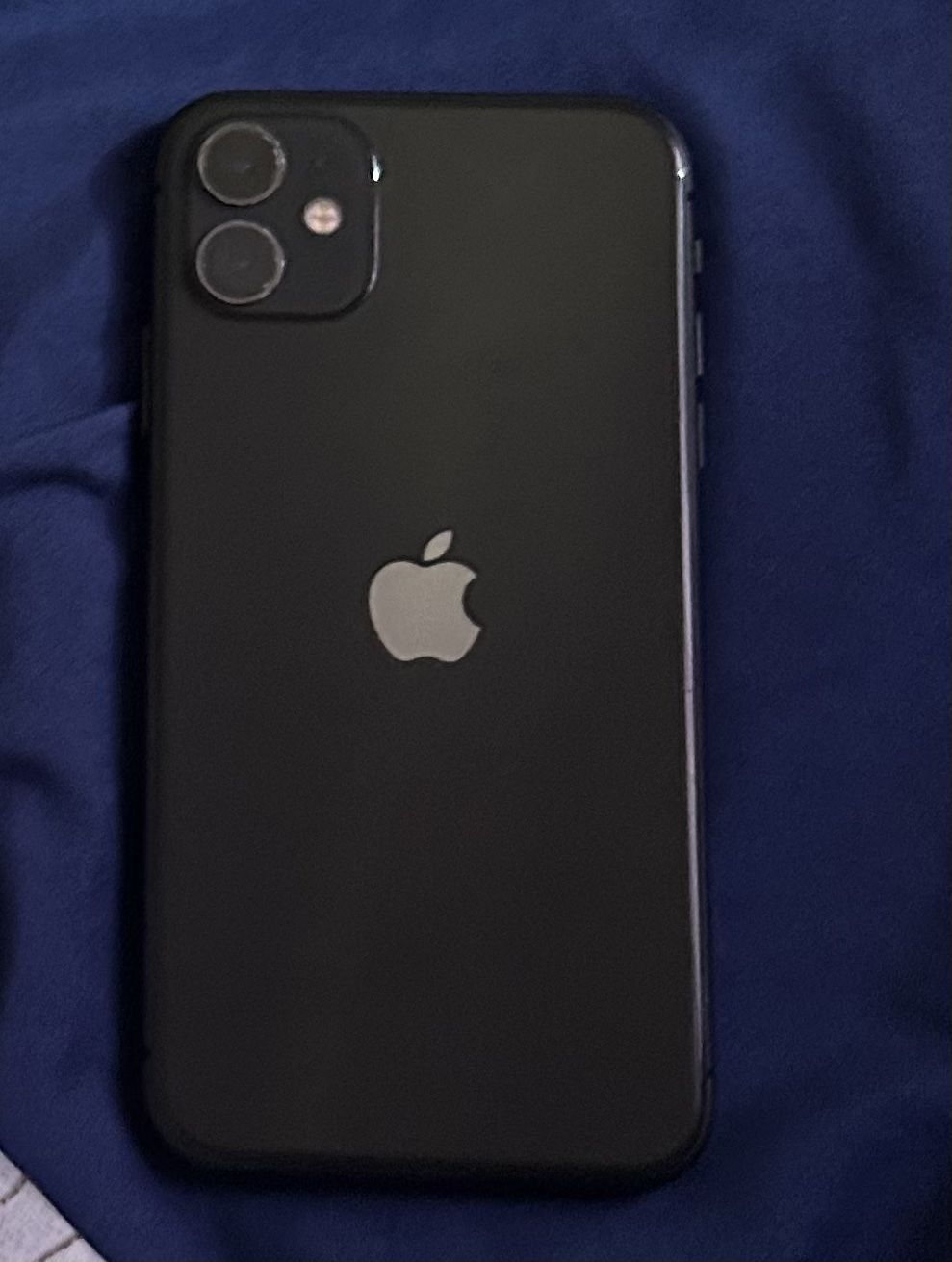 iPhone 11 – Black – 64GB – Unlocked – Needs Battery Replacement
