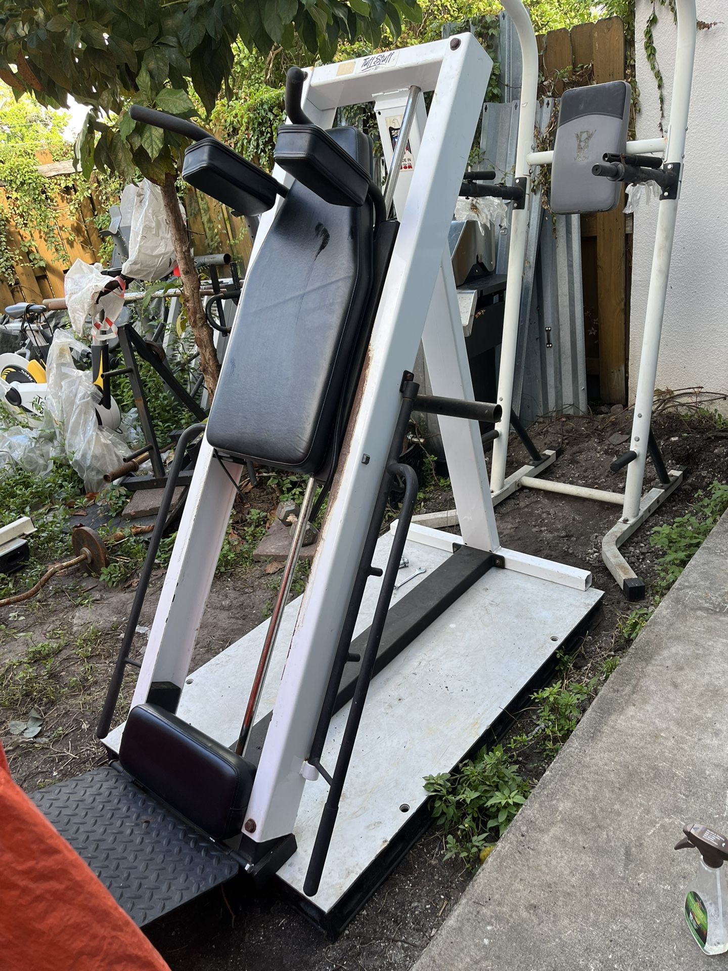 Tuff Stuff Leg Press Hack Squat Vertical Leg Press On 90% Degree 📜 Angle 📐