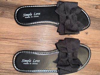 Women’s sandals size 7