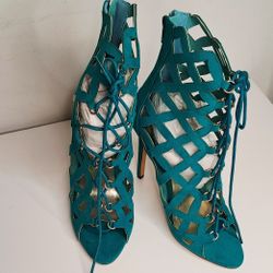 Liliana Teel Lace-up Pumps