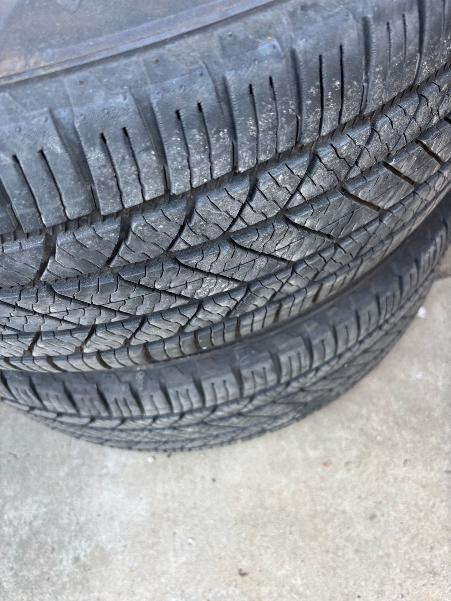 SET OF 4 WHEEL & TIRE PACKAGE | 4Play 4P83 22x10 -18 6x135/6x139.7