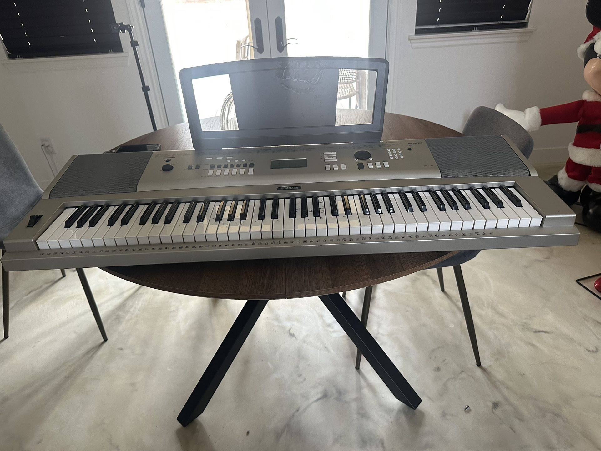 Yamaha Keyboard