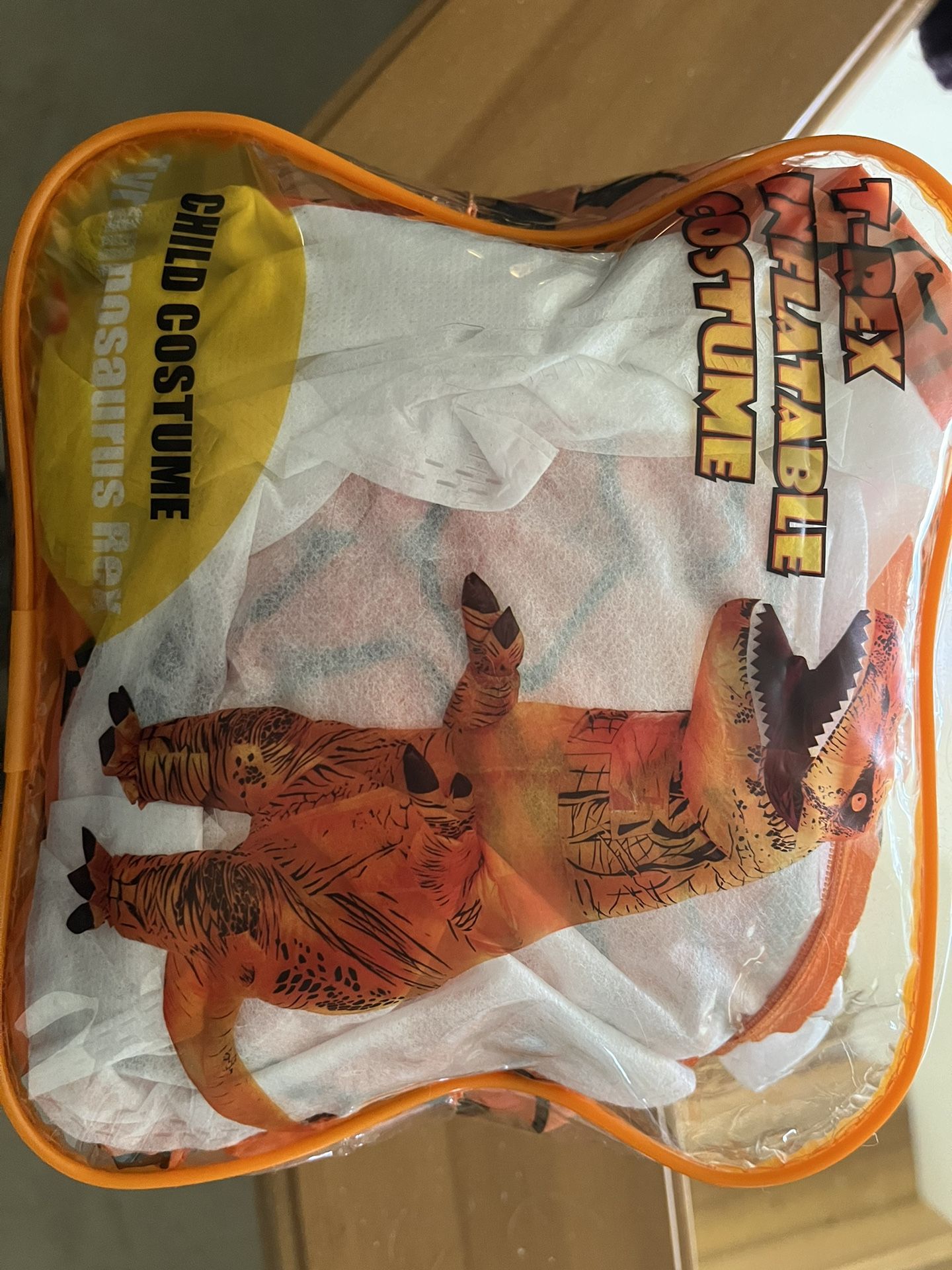 Child inflatable T-Rex coustume