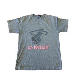 Vintage NBA Dwayne Wade Tshirt $20 (Good Condition) Size L 