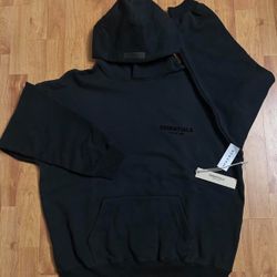 🔥 Essentials FOG Hoodie – Black Stretch Limo – Size L (New)