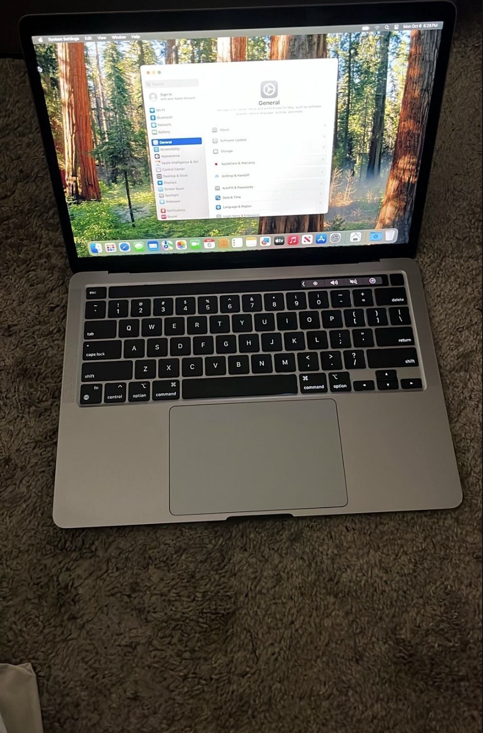 Apple MacBook Pro 13 Inch M1 Chip 256gb Flash Hard Drive 8ram Great Condition Space Grey Color 70 Cycle Count Wasn't Used