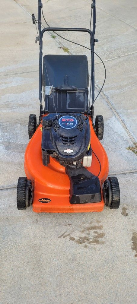 Ariens Lawn Mower: Model A173K22