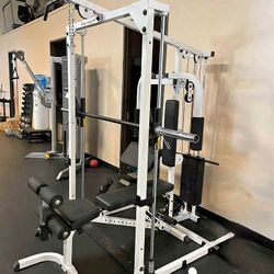 Body Solid Smith Machine Gym w 200lbs Pulley Sys - Can Deliver & install