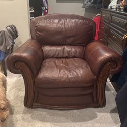 Comfy Leather Club Chair Plus Ottoman