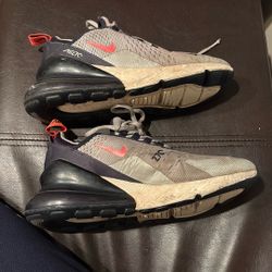 Nike Air 270 