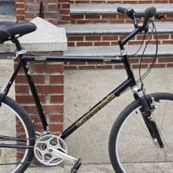 Cannondale Cad F300 61cm Mountain Bike....