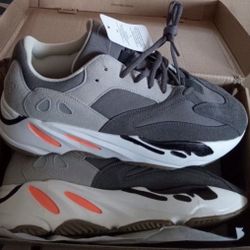 Yeezy 700