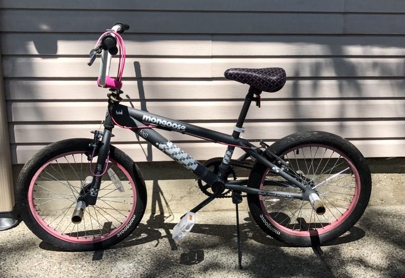 Mongoose freestyle best sale girl bike