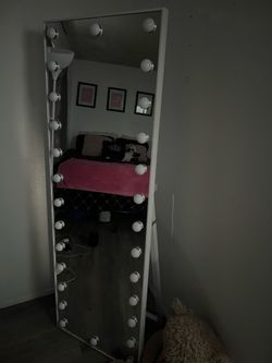Vanity body mirror