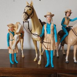 Marx Johnny West Figures & Horse Lot - 6pc + Accessories