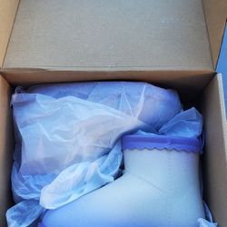 Snow Boots SZ11.5 Girls