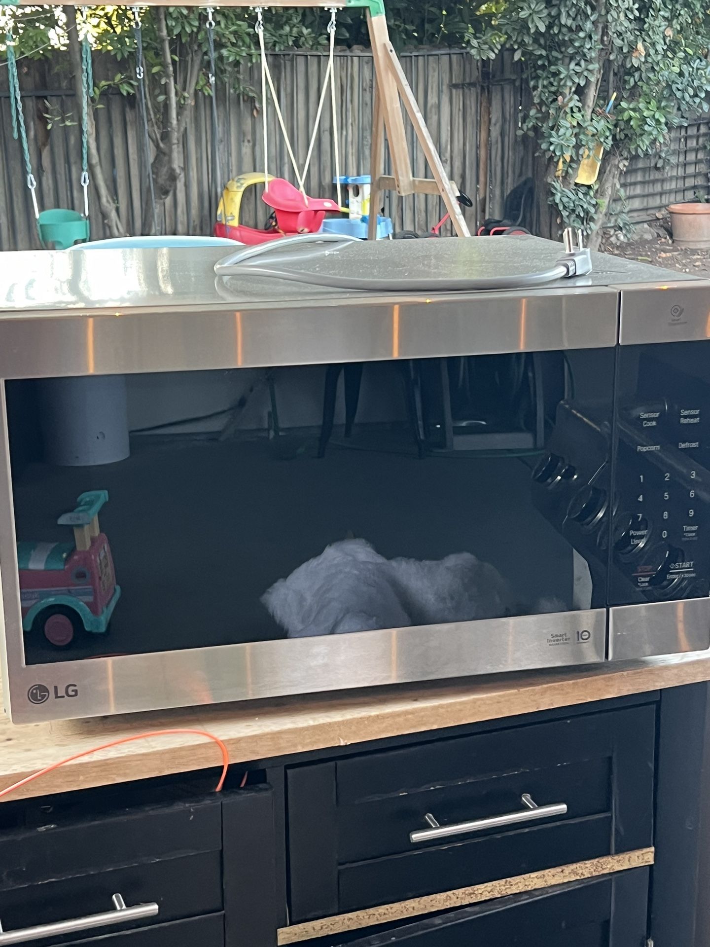 LG Microwave