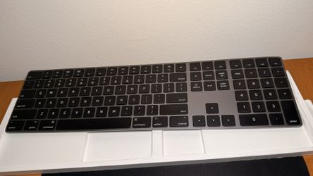 Apple Keyboard A 1843