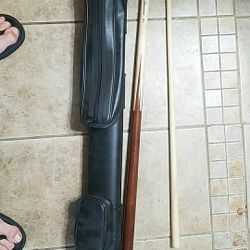 Pool cue and case