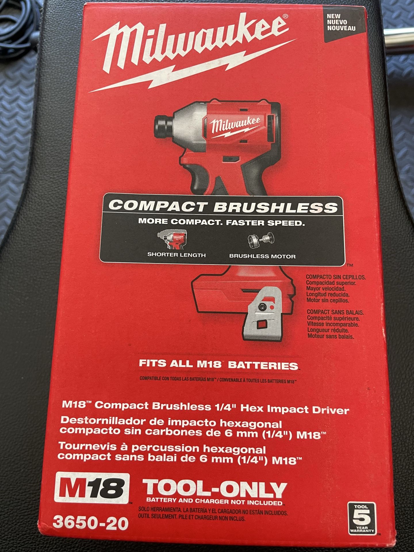 Milwaukee M18 18V Lithium-Ion Brushless Cordless 1/4 in. Compact Impact Driver