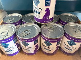 Blue Buffalo Basics Grain-Free, Turkey for Senior Dog  12.5 oz. Exp 2027 (9 cans total)