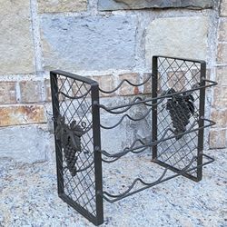 Wrought iron wine bottles holder with relief Grapes