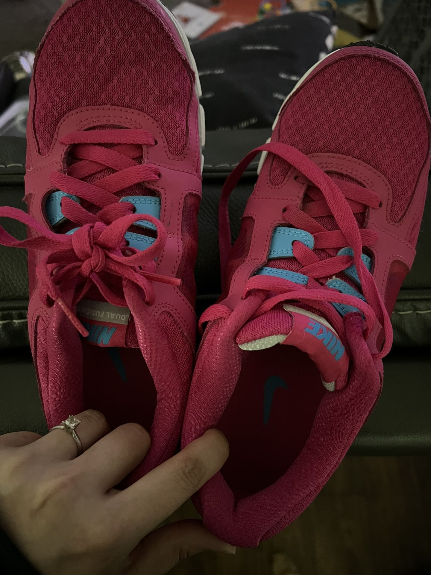 Nike Shoes Size 9