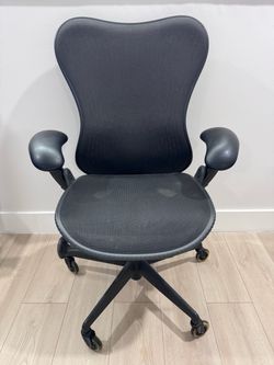 Herman Miller Mirra Chair
