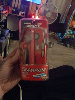 Gillette Mach3 NASCAR Young Guns Champion Bonus Pack