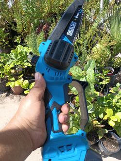 USE LIKE NEW SEESII 6" POLESAW