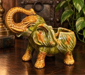 Vintage 1980s Ceramic Elephant Ashtray – Retro Green & Brown Glazed Decor