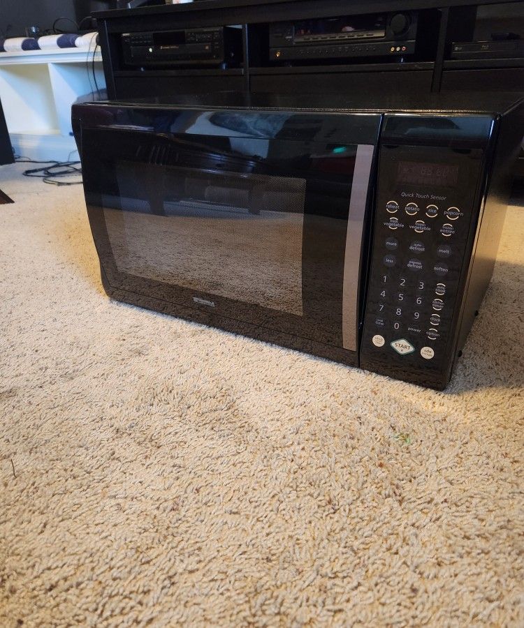 Kenmore 1.2 cu.ft Countertop Microwave