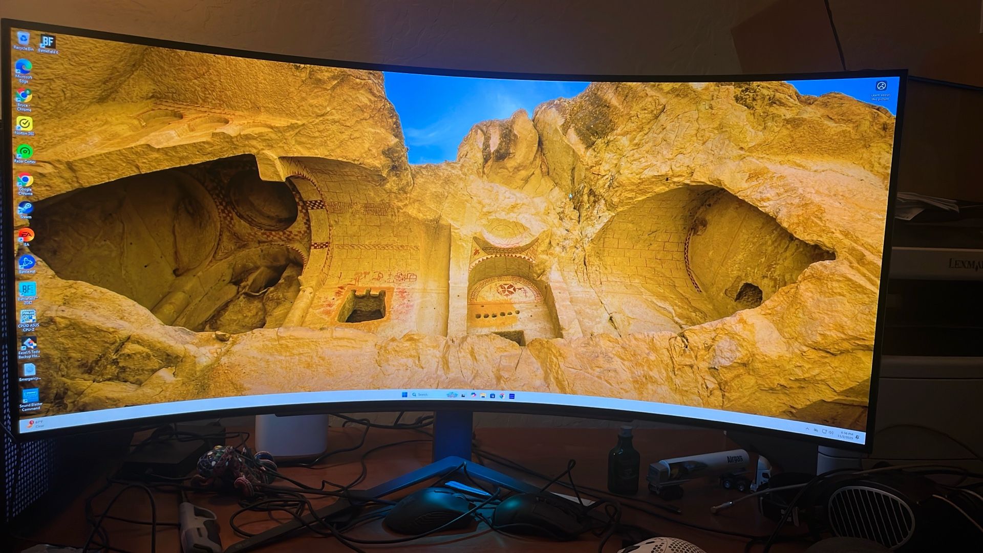 LG Ultragear 45” Oled Gaming Monitor 