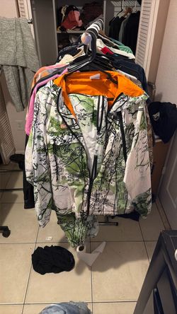 Felt brand Camo top and bottom