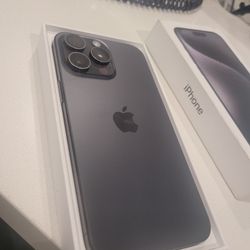 Iphone 15 Pro Max 256GB UNLOCKED 