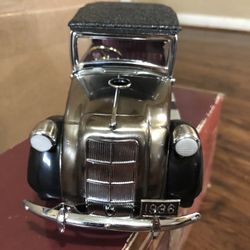 1936 TOYOTA PHAETON ELECTRIC GAS DESK LIGHTER