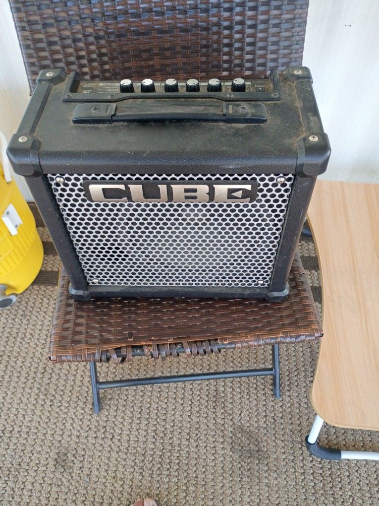 Guitar Amp -