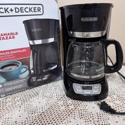 Black+Decker 12-Cup Programmable Coffee Maker CM1060B – Digital, Auto Brew, Glass Carafe