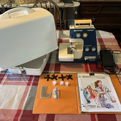 *REDUCED*. White 534D Super Lock Serger - $100 OBO