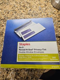 Envelopes
Staples No. 9 Reveal-N-Seal Privacy-Tint Double-Window Envelopes, 300 Count