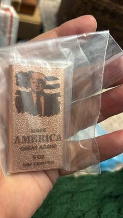Donald Trump 5 oz .999 Fine Copper Bar features the "Make America Great Again