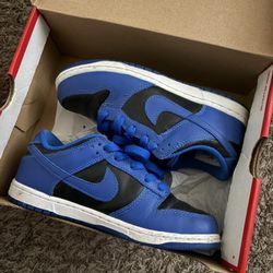 Nike Dunks 