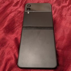 Samsung Galaxy Z Flip4 - CARRIER UNLOCKED - 256GB - Excellent Condition