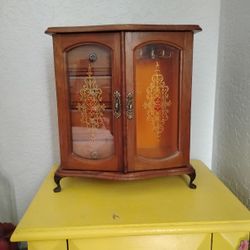 Beautiful Brown Antique Jewelry Box