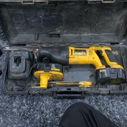 DeWalt 18V cordless reciprocating saw