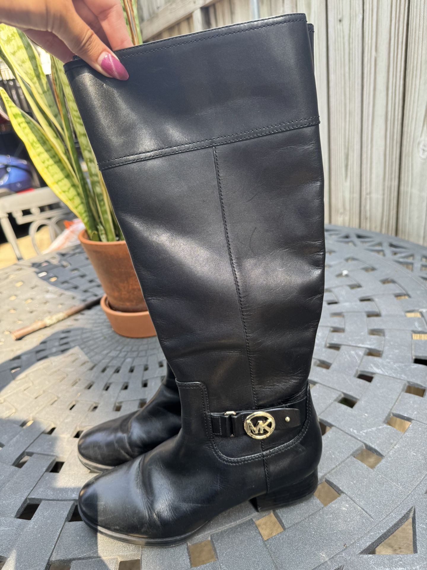 MK boots