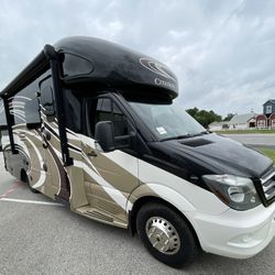 2017 Thor Motor Coach Citation Sprinter 24ST